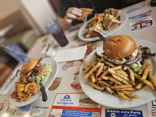 Ryderz Restaurant