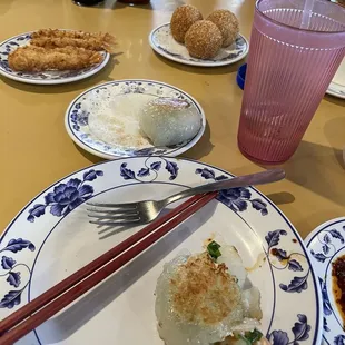 Coconut shrimp, shrimp and leek bun, sesame bun