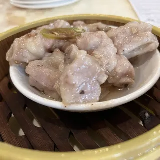 J10. Black Bean Sauce Chicken ()