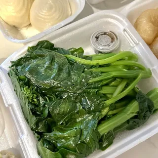 M10. Chinese Broccoli with Oyster Sauce ()