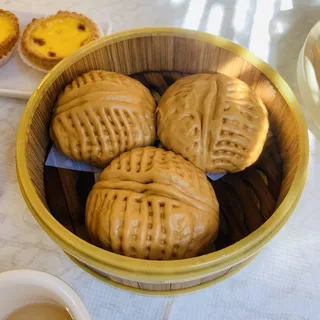 Steamed Walnut Bun