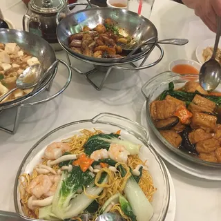 O14. Shrimp Chow Mein ()