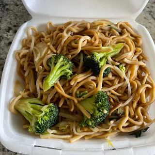O18. Vegetable Chow Mein (