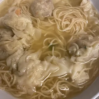 O43. Wonton Noodle Soup ()