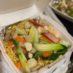 Hong Kong Style Chow Mein