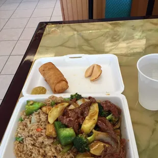 Szechustyle beef lunch $5.75 lots of good food for the $, your choice white rice or fried, crabrangoon or egg roll