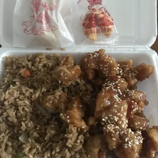 Sesame chicken with fried rice- 2 crab Rangoons with lunch special