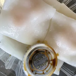 Yummmm shrimp rice crepe rolls
