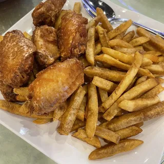 Chicken Wings with French Fries