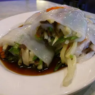 Vegetable Rice Noodle Roll