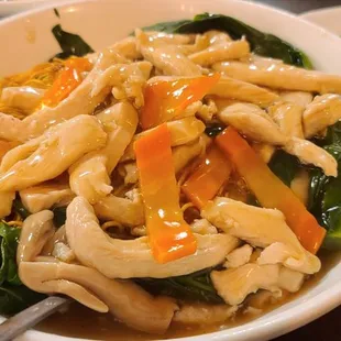 Chicken pan fried noodles