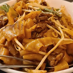 Beef chow fun