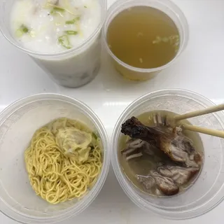 Dumplings Noodle Soup