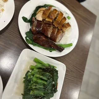 Sesame Chicken On Rice Dish()