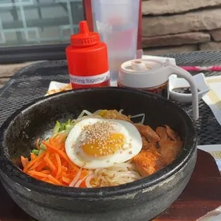 L6. STONEPOT BIBIMBAP