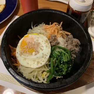 R2. STONE POT BIBIMBAP