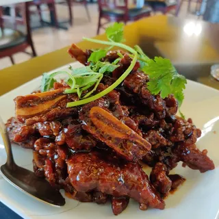 E26. Cafe Baby Short Rib