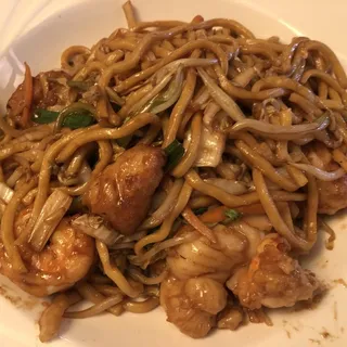 Seafood Lo Mein Lo Mein