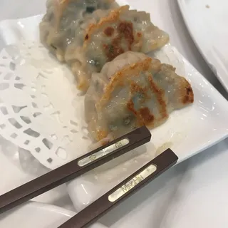 Pan-Fried Potsticker