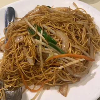 Bean Sprout and Soy Sauce Chow Mein