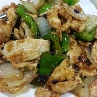 Stir-Fried Chicken in Black Bean and Garlic Sauce