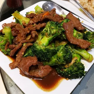 Beef with American Broccoli