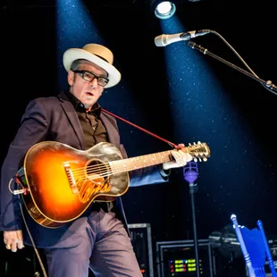 Elvis has entered the building. . .