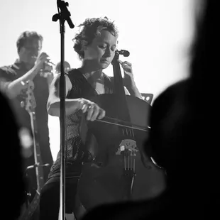 Who else can bring s a viola and trumpet?! Ohh Belle and Sebastian. (Thank you 901 for being such a great musical magnet)