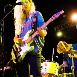 Nashville's "Bully" 8/30/2015 refreshingly tight and entertaining opening act for Belle and Sebastian