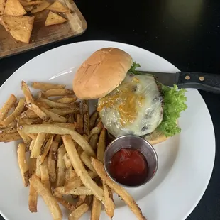 Burger, the flavor was divine