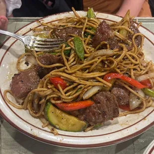 Beef chow mein
