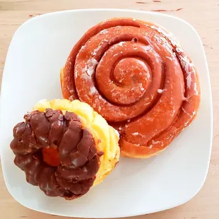 Delicious.  They&apos;re glazed donuts are fantastic!