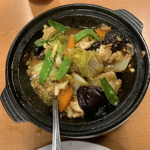 105. Seafood Bean Curd Clay Pot