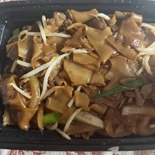 193. Beef Chow Fun