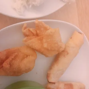 Shrimp egg roll, cheese wonton