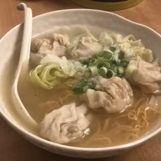 Wonton Noodle in Soup
