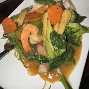 Mi xao mem  Combination Stir fried egg noodles