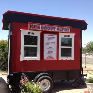 The Mini Donut Depot is READY TO ROLL!