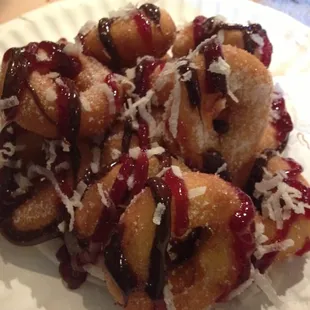 Mini Donut Speciatly: "Choco Berry Delight"