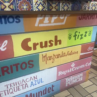 Love the decor!
