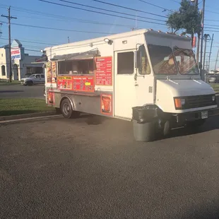 Food truck still open. To-Go only come check them out!
