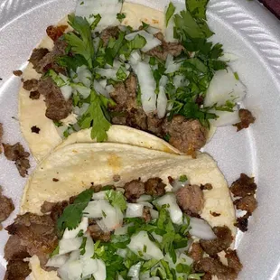 Caren asada tacos.