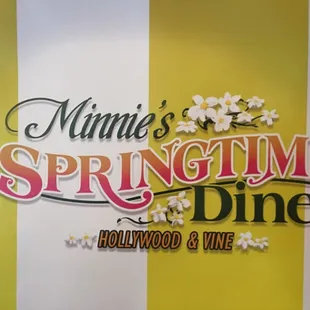 the sign for minnie's springtime diner