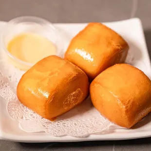 Deep Fried Mini Buns （3pcs)