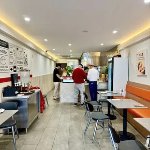 VERY NICE INSIDE ! Min's Dumpling in San Clemente, CA is featured on my international website at classicbitesandbrews.com