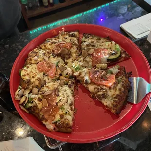 Nature&apos;s Choice- it&apos;s the veggie with cauliflower crust