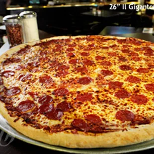 Minsky's Gigantor Pizza