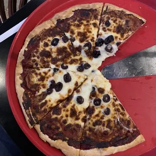 The Louie with Pepperoni and Kalamata Olives