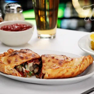 Minsky&apos;s Gourmet Calzone
