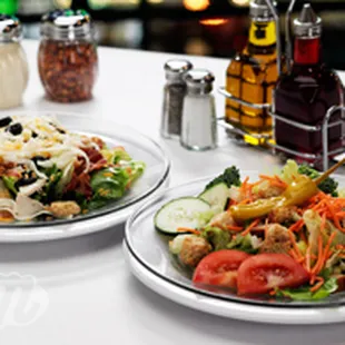 Minsky&apos;s Salads